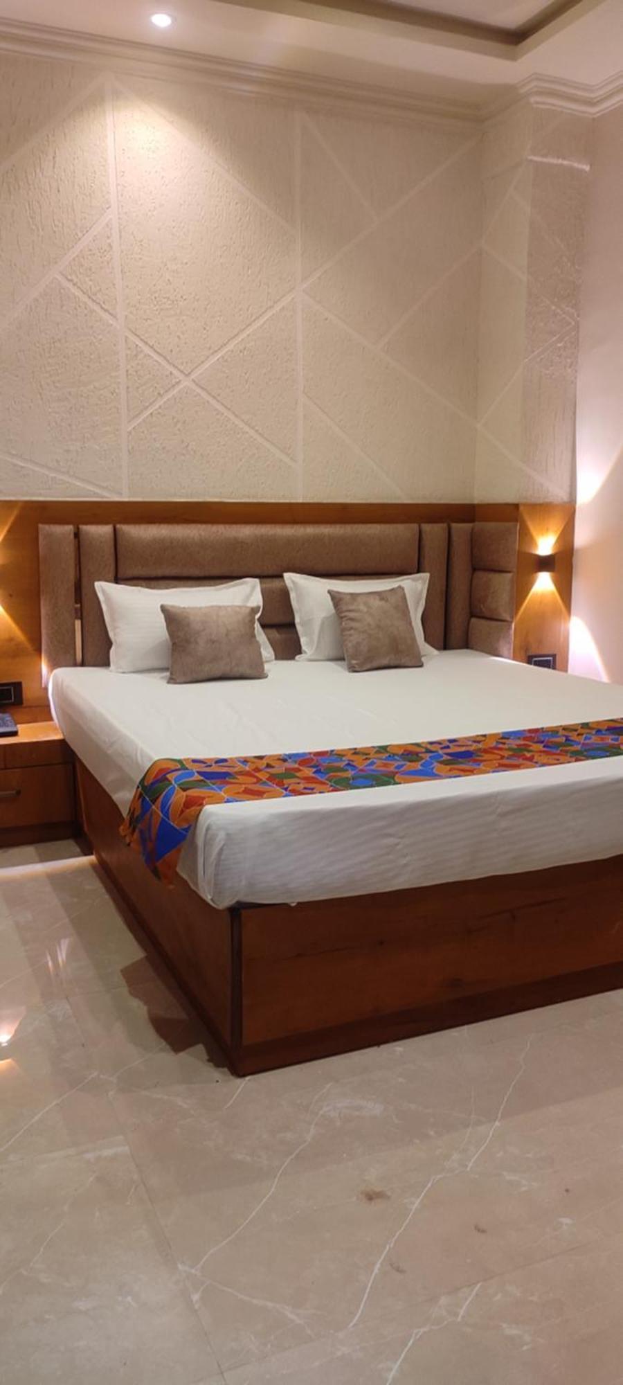 Hotel Ambika Dx Gwalior Exterior photo