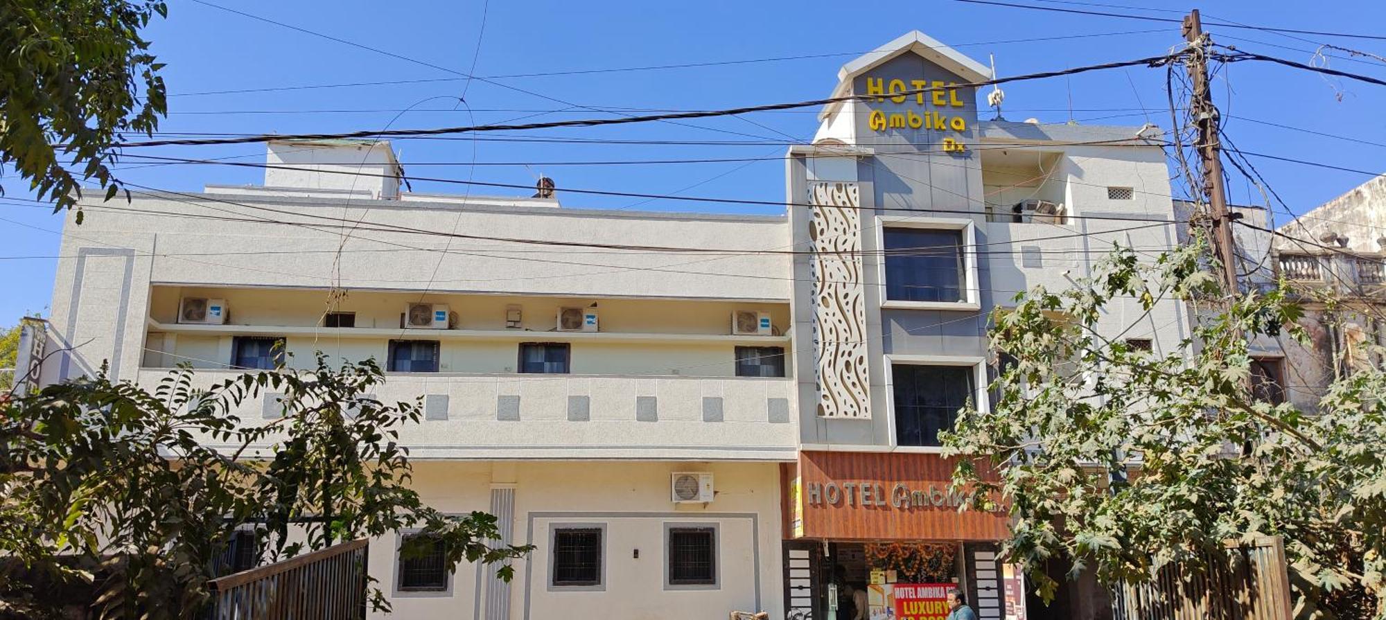 Hotel Ambika Dx Gwalior Exterior photo